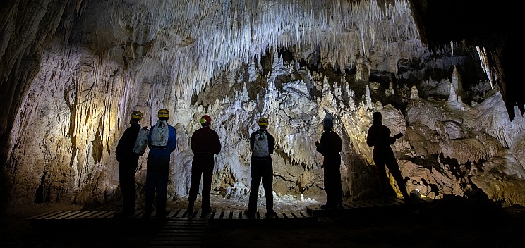 Party and formations Aven in Skyline
Photo: Peter Baxter
2022-04-15 12.30.12
Original size: 5,750 x 2,720; 9,725 kB
2022-04-15 12.30.12 IMG_5186-1 Peter Baxter -  party and formations Aven in Skyline.jpeg Party and formations Aven in Skyline
Photo: Peter Baxter
2022-04-15 12.30.12
Original size: 5,750 x 2,720; 9,725 kB
2022-04-15 12.30.12 IMG_5186-1 Peter Baxter -  party and formations Aven in Skyline.jpeg