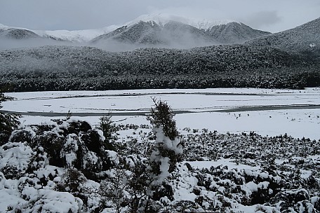 Across Hurunui River
Photo:&nbsp;Brian
2022-07-31&nbsp;09.10.03;&nbsp;'2022 Jul 31 09:10'
Original size:&nbsp;5,472 x 3,648; 8,652 kB
2022-07-31 09.10.03 IMG_0408 Brian - across Hurunui River.jpeg