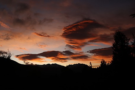 Hurunui sunrise
Photo: Brian
2022-08-05 07.31.27; '2022 Aug 05 07:31'
Original size: 5,472 x 3,648; 3,856 kB
2022-08-05 07.31.27 IMG_0463 Brian - Hurunui sunrise.jpeg