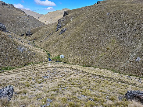 Close to Lauder Basin Hut
Photo: Simon
2022-12-31 13.45.20; '2022 Dec 31 13:45'
Original size: 9,248 x 6,936; 29,009 kB
2022-12-31 13.45.20 S20+ Simon - close to Lauder Basin Hut.jpeg