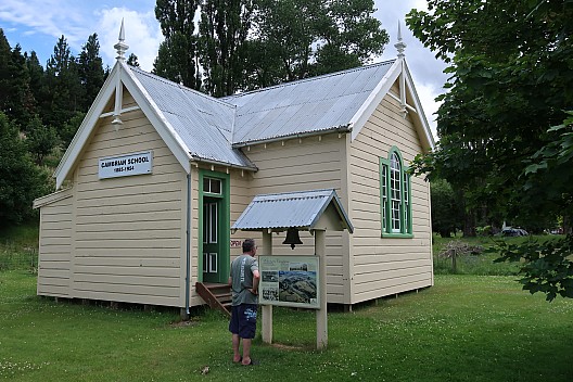 Simon at Cambrian Schoolhouse
Photo: Brian
2023-01-03 15.18.06; '2023 Jan 03 15:18'
Original size: 5,472 x 3,648; 8,770 kB