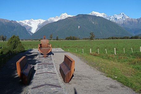 Te Kopikopiko o Te Waka
Photo: Brian
2023-04-15 16.13.56; '2023 Apr 15 16:13'
Original size: 5,472 x 3,648; 9,115 kB
2023-04-15 16.13.56 IMG_0797 Brian - Te Kopikopiko o Te Waka.jpeg