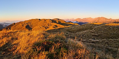 Māori Saddle Hut to Mataketake Hut