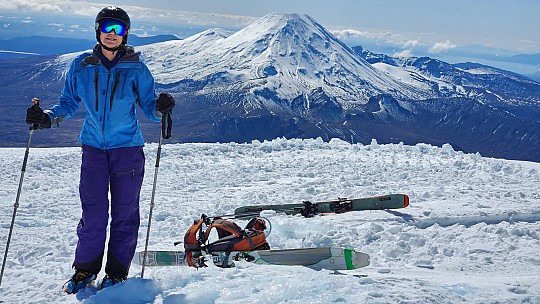 Jo on Pinnacle Ridge
Photographer;&nbsp;Paul Bagshaw
2023-08-30&nbsp;11.48.44;&nbsp;Metadata time: '2023 Aug 30 11:48'
Original size:&nbsp;4,000 x 2,252; 2,442 kB
Filename: 2023-08-30 11.48.44 1000009664 Paul Bagshaw - Jo on Pinnacle Ridge.jpeg