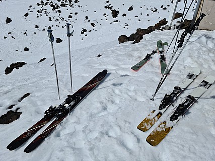 Skis outside the Lodge
Photographer;&nbsp;Simon
2023-09-01&nbsp;12.44.49;&nbsp;Metadata time: '2023 Sept 01 12:44'
Original size:&nbsp;9,248 x 6,936; 14,462 kB
Filename: 2023-09-01 12.44.49 S20+ Simon - skis outside the Lodge.jpeg