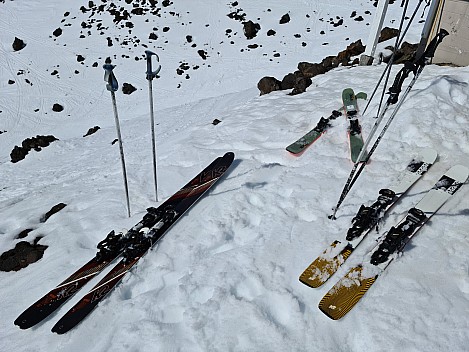 Skis outside the Lodge
Photo: Simon
2023-09-01 12.44.49; '2023 Sept 01 12:44'
Original size: 9,248 x 6,936; 14,462 kB