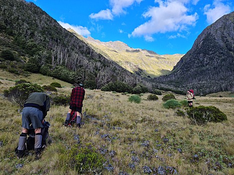 Quick stop in Lost Stream, Bruce, Brian, and Alan
Photo: Simon
2024-01-29 08.40.43; '2024 Jan 29 08:40'
Original size: 9,248 x 6,936; 24,029 kB
2024-01-29 08.40.43 S20+ Simon - quick stop in Lost Stream, Bruce, Brian, and Alan.jpeg Quick stop in Lost Stream, Bruce, Brian, and Alan
Photo: Simon
2024-01-29 08.40.43; '2024 Jan 29 08:40'
Original size: 9,248 x 6,936; 24,029 kB
2024-01-29 08.40.43 S20+ Simon - quick stop in Lost Stream, Bruce, Brian, and Alan.jpeg