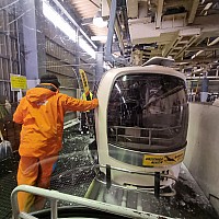 Ski Okushiga Kōgen and Yakebitaiyama
Adrian loading in the Okushiga Kōgen gondola
Photo: Jim
2024-03-05 11.02.23; '2024 Mar 05 11:02'
Original size: 2,992 x 2,992; 2,565 kB
2024-03-05 11.02.23 S21FE+ Jim - Adrian loading in the Okushiga Kōgen gondola.jpeg Ski Okushiga Kōgen and Yakebitaiyama
Adrian loading in the Okushiga Kōgen gondola
Photo: Jim
2024-03-05 11.02.23; '2024 Mar 05 11:02'
Original size: 2,992 x 2,992; 2,565 kB
2024-03-05 11.02.23 S21FE+ Jim - Adrian loading in the Okushiga Kōgen gondola.jpeg