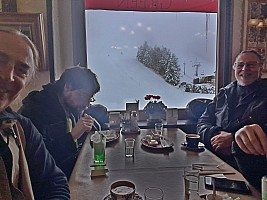 Ski Giant, Hasuike, Sun Valley, Maruike, Hoppo Bunadaira, Nishidateyama
Lunch at Green Cafe
Photo: Simon
2024-03-07 12.59.14; '2024 Mar 07 12:59'
Original size: 3,648 x 2,736; 2,911 kB; adj