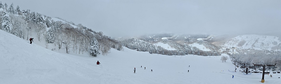 Adrian and Jim skiing Kumanoyu course  2 A
Photo: Simon
2024-03-10 11.37.11; '2024 Mar 10 15:37'
Original size: 19,429 x 5,803; 9,486 kB; stitch
2024-03-10 11.37.11 S20+ Simon - Adrian and Jim skiing Kumanoyu course 2A_stitch.jpg Adrian and Jim skiing Kumanoyu course  2 A
Photo: Simon
2024-03-10 11.37.11; '2024 Mar 10 15:37'
Original size: 19,429 x 5,803; 9,486 kB; stitch
2024-03-10 11.37.11 S20+ Simon - Adrian and Jim skiing Kumanoyu course 2A_stitch.jpg
