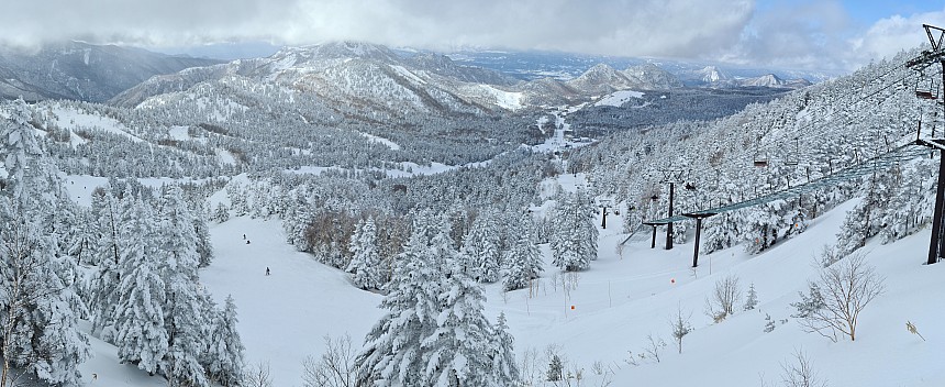 View down Yokoteyama 2nd skiing slope
Photo: Simon
2024-03-10 14.49.20; '2024 Mar 10 18:49'
Original size: 17,215 x 7,044; 28,587 kB; stitch
2024-03-10 14.49.20 S20+ Simon - view down Yokoteyama 2nd skiing slope_stitch.jpg View down Yokoteyama 2nd skiing slope
Photo: Simon
2024-03-10 14.49.20; '2024 Mar 10 18:49'
Original size: 17,215 x 7,044; 28,587 kB; stitch
2024-03-10 14.49.20 S20+ Simon - view down Yokoteyama 2nd skiing slope_stitch.jpg