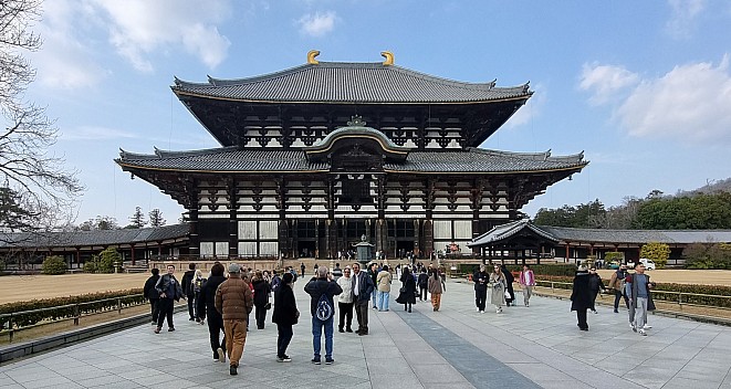 Tōdai-ji Temple
Photo: Jim
2024-03-14 15.49.53; '2024 Mar 14 19:49'
Original size: 2,474 x 1,317; 993 kB; str, cr
2024-03-14 15.49.53 S21FE+ Jim - Tōdai-ji Temple_str_cr.jpg