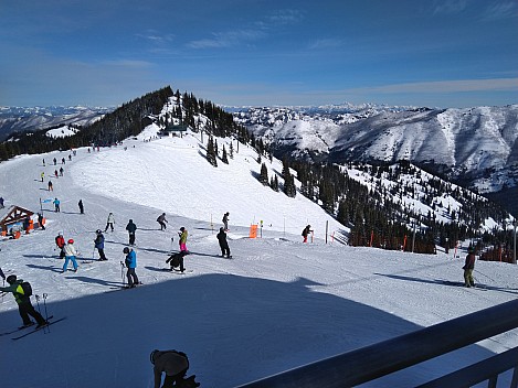 Green Valley from Crystal Mountain
Photographer;&nbsp;Nick
2025-02-26&nbsp;10.15.31;&nbsp;Metadata time: '2025 Feb 26 10:15'
Original size:&nbsp;4,608 x 3,456; 8,056 kB
Filename: 2025-02-26 10.15.31 Nick - Green Valley from Crystal Mountain.jpeg