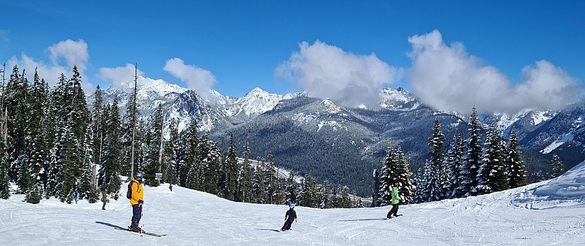 Nick at the top of Silver Fir lift
Photo: Simon
2025-03-05 11.06.11; '2025 Mar 05 11:06'
Original size: 11,111 x 4,674; 7,387 kB; stitch
2025-03-05 11.06.11 S20+ Simon - Nick at the top of Silver Fir lift_stitch.jpg