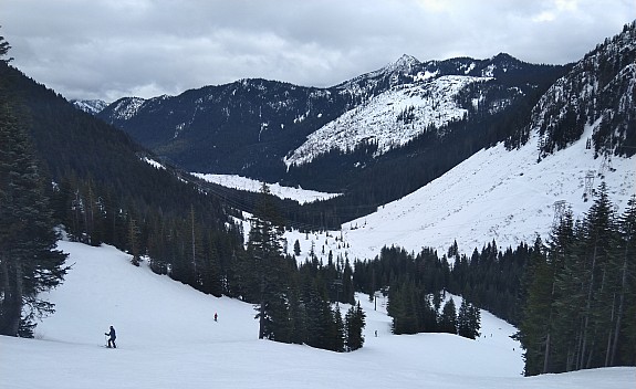 View down Aquarius Mill Valley
Photographer;&nbsp;Nick
2025-03-08&nbsp;13.02.18;&nbsp;Metadata time: '2025 Mar 08 13:02'
Original size:&nbsp;4,608 x 2,821; 6,034 kB;&nbsp;cr
Filename: 2025-03-08 13.02.18 Nick - view down Aquarius Mill Valley_cr.jpg