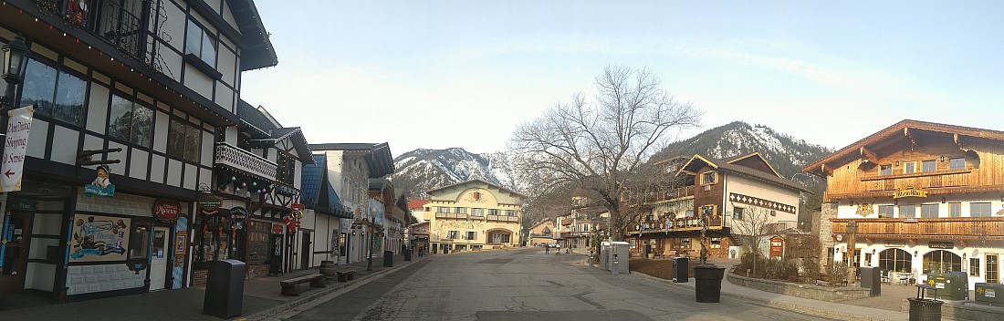 Front St, Leavenworth panorama
Photographer;&nbsp;Nick
2025-03-10&nbsp;09.05.20;&nbsp;Metadata time: '2025 Mar 10 09:05'
Original size:&nbsp;6,171 x 1,975; 3,873 kB;&nbsp;cr
Filename: 2025-03-10 09.05.20 IMG Nick - Front St, Leavenworth panorama_cr.jpg