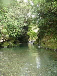 Deep pool
Photo: Simon
2012-04-25 12.15.19; '2012 Apr 25 12:15'
Original size: 3,000 x 4,000; 5,778 kB
2012-04-25 12.15.19 P1030773 Simon Deep pool.jpeg