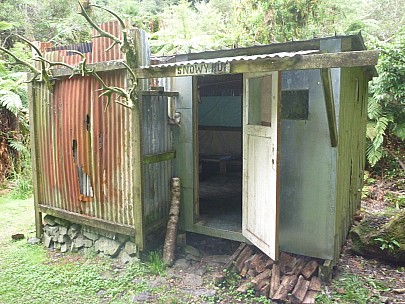Snowy hut entrance
Photo: Simon
2012-04-25 13.27.46; '2012 Apr 25 13:27'
Original size: 4,000 x 3,000; 5,078 kB
2012-04-25 13.27.46 P1030783 Simon Snowy hut entrance.jpeg