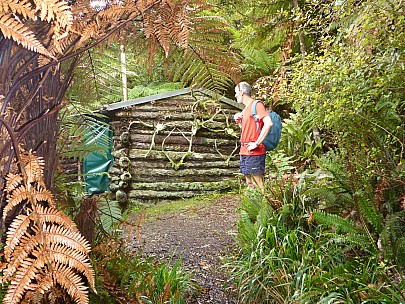 Brian at Punga Hut
Photographer;&nbsp;Simon
2018-03-31&nbsp;12.41.00;&nbsp;Metadata time: '2018 Mar 31 12:41'
Original size:&nbsp;4,608 x 3,456; 6,196 kB
Filename: 2018-03-31 12.41.00 P1020279 Simon - Brian at Punga Hut.jpeg