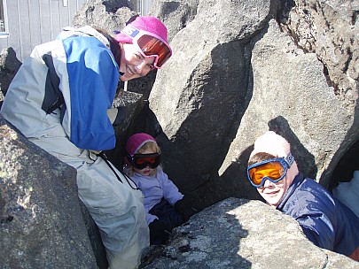 
2007-09-29&nbsp;15.01.44;&nbsp;Metadata time: '2007 Sept 29 15:01'
Original size:&nbsp;3,072 x 2,304; 3,221 kB
Filename: 2007-09-29 15.01.44 P9290154.jpeg