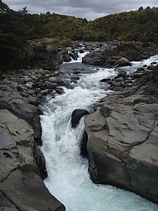 
2007-09-30&nbsp;13.28.30;&nbsp;Metadata time: '2007 Sept 30 13:28'
Original size:&nbsp;2,304 x 3,072; 2,848 kB
Filename: 2007-09-30 13.28.30 P9300210.jpeg