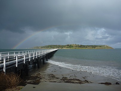 2014-07-09 13.59.55 P1000720 Simon - looking along the Granite Island causeway.jpeg: 4000x3000, 4911k (2014 Aug 09 09:09)