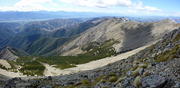 Turkeys Nest from our high point
Photographer;&nbsp;Simon
2015-10-03&nbsp;13.39.09;&nbsp;Metadata time: '2015 Oct 03 13:39'
Original size:&nbsp;6,956 x 3,399; 22,714 kB;&nbsp;stitch
Filename: 2015-10-03 13.39.09 Panorama Simon - Turkeys Nest from our high point_stitch.jpg
