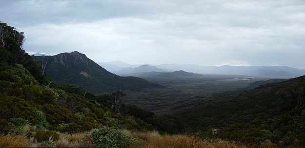 Day04-010-Dsc00439-440-Jrs

Original size:&nbsp;3,131 x 1,523; 716 kB
Filename: day04-010-dsc00439-440-jrs.jpeg