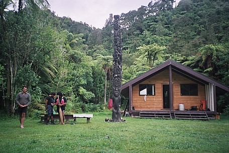 day5-140_15A_0034_tieke.jpeg: 1536x1024, 611k (2007 Jan 29 13:55)