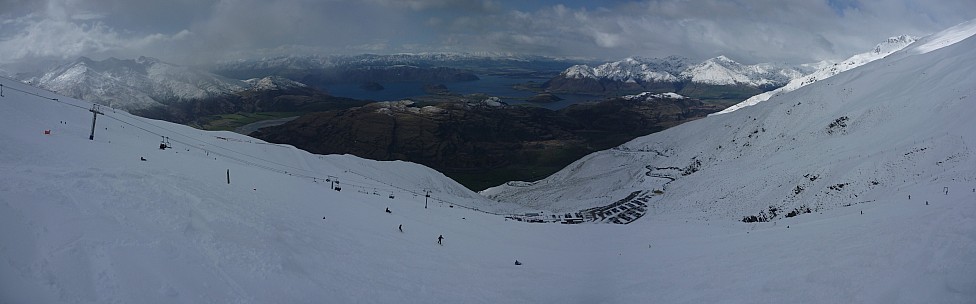 2009-09-02 12.05.00 PanoramaMaker.jpeg: 8403x2618, 2890k (2009 Sept 10 20:47)