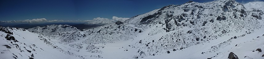 2010-10-22 10.45.60 Panorama.jpeg: 9150x2048, 1821k (2010 Oct 27 19:37)