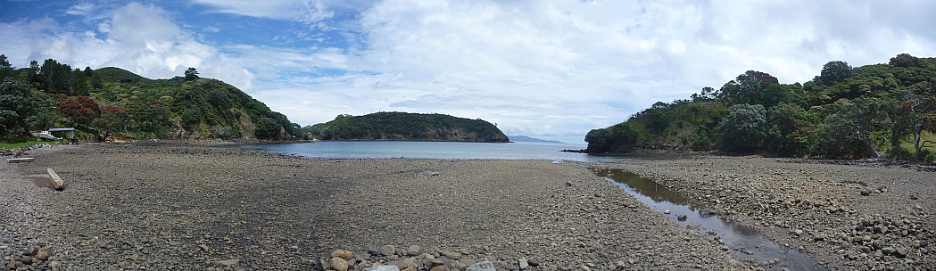 2012-12-28 13.38.42 P1040469 Simon - Schooner Bay_stitch.jpeg: 9615x2786, 4171k (2012 Dec 28 13:38)