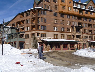 Simon outside Winter Park base
Photographer;&nbsp;Jim
2014-01-22&nbsp;09.53.53;&nbsp;Metadata time: '2014 Jan 22 09:53'
Original size:&nbsp;4,320 x 3,240; 5,090 kB
Filename: 2014-01-22 09.53.53 P1000443 Jim - Simon outside Winter Park base.jpeg