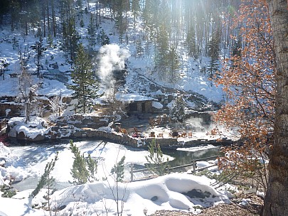 2014-01-24 13.08.21 P1000134 Simon - Strawberry Park Hot Springs from access path.jpeg: 4000x3000, 7056k (2014 Jan 25 09:08)