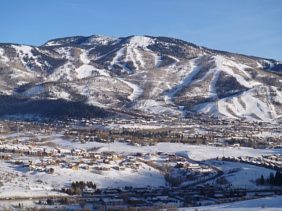 2014-01-24 16.11.01 P1000471 Jim - Steamboat Springs from Howelsen Hill zoom.jpeg: 4320x3240, 4430k (2014 Jan 25 19:35)