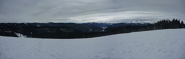 2014-01-29 13.26.00 Panorama Simon - Belle's Camp view_stitch.jpg: 8589x2766, 1424k (2014 Feb 22 15:24)