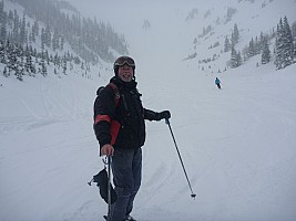 2014-02-03 11.19.18 P1000337 Simon - in bottom of Highland Bowl.jpeg: 4000x3000, 3977k (2014 Feb 04 07:19)