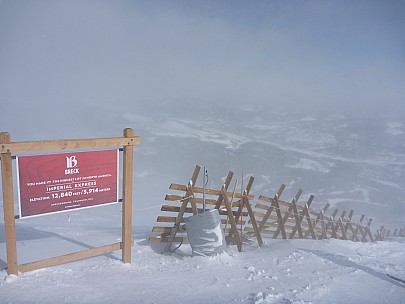 2014-02-05 11.20.57 P1000377 Simon - top of the Imperial Express 12,840ft 3,914m.jpeg: 4000x3000, 4257k (2014 Feb 06 07:20)