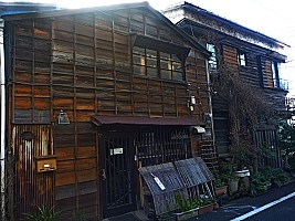 Old Houses
Photographer;&nbsp;Simon
2015-02-19&nbsp;09.03.45;&nbsp;Metadata time: '2015 Feb 19 09:03'
Original size:&nbsp;4,000 x 3,000; 4,684 kB;&nbsp;adj
Filename: 2015-02-19 09.03.45 P1010720 Simon - old houses_adj.jpeg