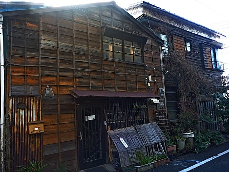 Old Houses
Photographer;&nbsp;Simon
2015-02-19&nbsp;09.03.45;&nbsp;Metadata time: '2015 Feb 19 09:03'
Original size:&nbsp;4,000 x 3,000; 4,684 kB;&nbsp;adj
Filename: 2015-02-19 09.03.45 P1010720 Simon - old houses_adj.jpeg