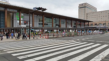 Nagano Station - entrance
Photographer;&nbsp;Jim
2015-02-08&nbsp;12.19.33;&nbsp;Metadata time: '2015 Feb 08 12:19'
Original size:&nbsp;5,312 x 2,988; 5,089 kB
Filename: 2015-02-08 12.19.33 Jim - Nagano Station - entrance.jpeg