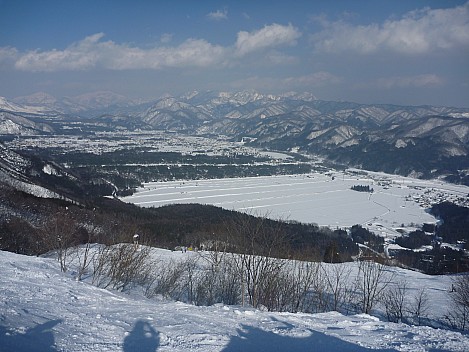Hakuba Valley from top of Cosmo  Four lift
Photographer;&nbsp;Simon
2015-02-11&nbsp;14.13.08;&nbsp;Metadata time: '2015 Feb 11 14:13'
Original size:&nbsp;4,000 x 3,000; 6,172 kB
Filename: 2015-02-11 14.13.08 P1010451 Simon - Hakuba Valley from top of Cosmo  Four lift.jpeg