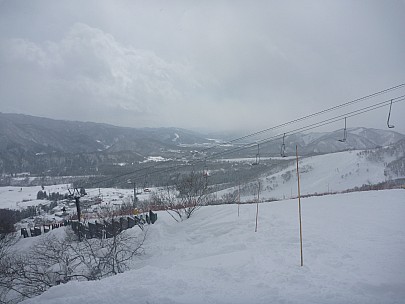 Lift  9 and Hakuba Valley beyond
Photographer;&nbsp;Simon
2015-02-14&nbsp;11.44.03;&nbsp;Metadata time: '2015 Feb 14 11:44'
Original size:&nbsp;4,000 x 3,000; 4,349 kB
Filename: 2015-02-14 11.44.03 P1010553 Simon - lift 9 and Hakuba Valley beyond.jpeg
