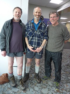 With Brian and Philip at Wellington airport
Photographer;&nbsp;Simon
2015-10-01&nbsp;17.02.20;&nbsp;Metadata time: '2015 Oct 01 17:02'
Original size:&nbsp;3,456 x 4,608; 5,413 kB
Filename: 2015-10-01 17.02.20 P1000172 Simon - with Brian and Philip at Wellington airport.jpeg