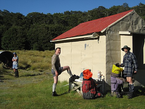 2016-01-06 08.59.00 IMG_2401 Bruce - Philip, Simon, and Brian at Maitland Hut.jpeg: 2816x2112, 720k (2016 Jan 12 21:18)