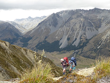 2016-01-07 15.51.33 P1000143 Brian - Simon and Philitp at top of Dingleburn route, Watson Stream and Ahuriri below.jpeg: 4000x3000, 4833k (2016 Jan 07 15:51)