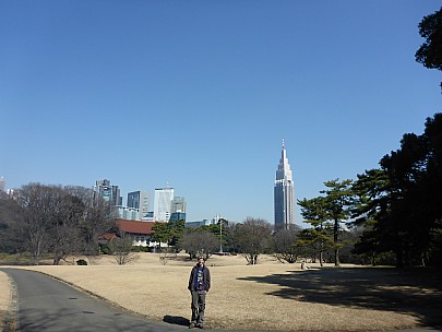 2016-03-03 11.18.19 P1000863 Simon - Adrian at Yoyogi Park.jpeg: 4608x3456, 6027k (2016 Mar 03 11:18)