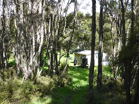 Arriving back at Herricks Hut
Photographer;&nbsp;Simon
2016-10-30&nbsp;15.02.40;&nbsp;Metadata time: '2016 Oct 30 15:02'
Original size:&nbsp;4,608 x 3,456; 6,057 kB
Filename: 2016-10-30 15.02.40 P1010064 Simon - arriving back at Herricks Hut.jpeg
