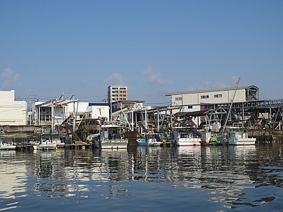 2017-01-21 10.25.03 IMG_9047 Anne - Oyster boats.jpeg: 4608x3456, 6048k (2017 Jan 26 18:36)
