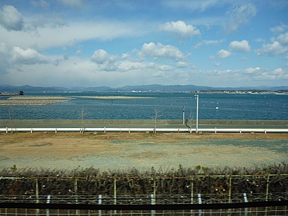 2017-01-23 11.54.30 P1010704 Simon - sea view from train.jpeg: 4608x3456, 6189k (2017 Jan 29 10:22)
